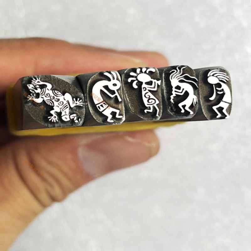 Leatherwork Punch - インディアンのロゴデザインのメタルプリントツール,ハンドプレッシャーパンチ,レザー,シルバー,ゴールド,DIY手工芸品,パンチング,スチールパンチ
