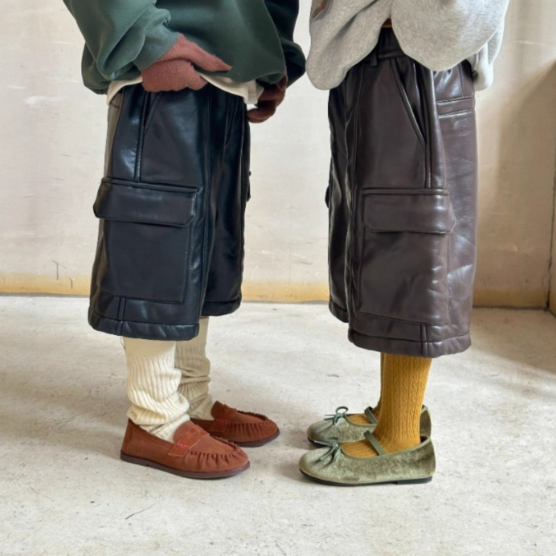 Leather Work For Kids - 2026年冬新作 韓国子供用 ソフトで滑らかなベルベットレザーパンツ 女の子用 ハンサムなバイク用サイドポケット付き作業服