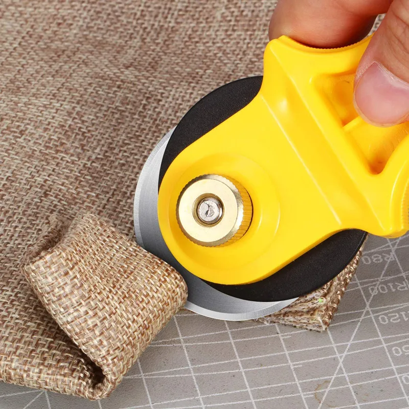 パッチワークローラーホイールラウンドナイフ、DIY縫製ツール - Round Knife Leatherwork のレビューと価格